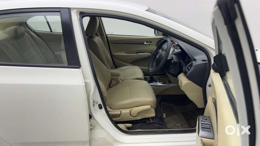 Honda City V Mt, 2013, Petrol