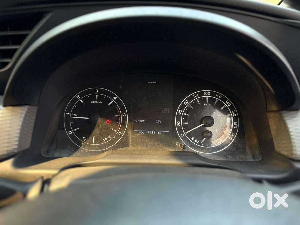 Toyota Innova Crysta 2.7 Gx Mt, 2016, Diesel