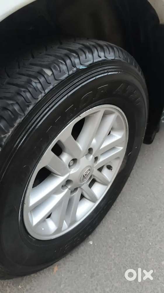 Aug 2013 Fortuner 4*2