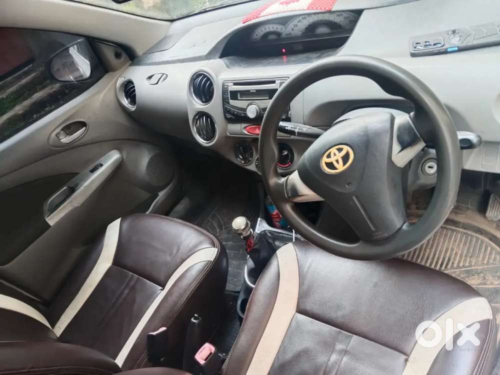 Toyota Etios Sportivo 2012