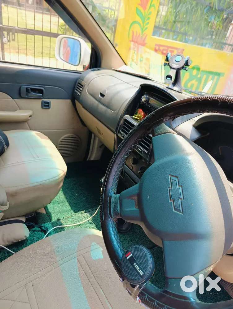 Chevrolet Tavera Neo 2013 Diesel 180000 Km Driven