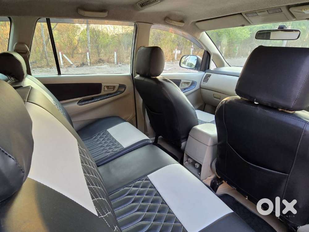 Toyota Innova 2.5 G (diesel) 8 Seater, 2014, Diesel