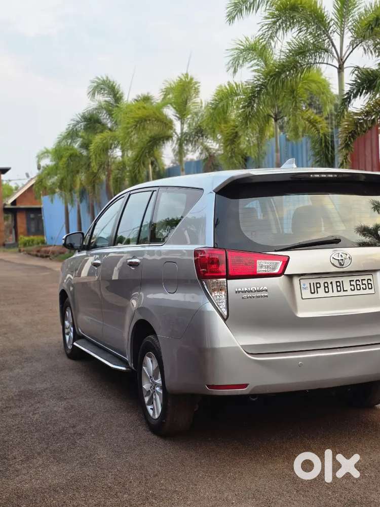 Toyota Innova Crysta 2016 Diesel Well Maintained