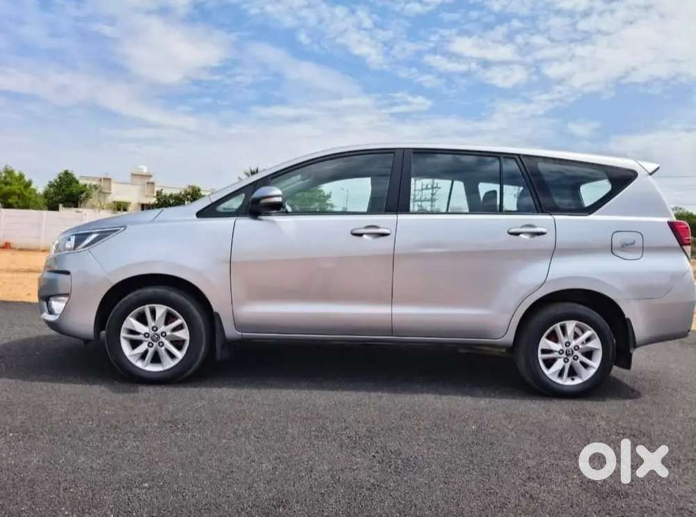 Toyota Innova Crysta 2017 Diesel 317518 Km Driven