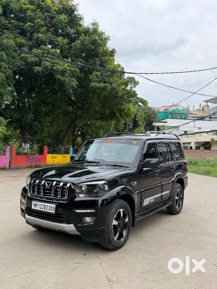 Mahindra Scorpio Classic, 2023, Diesel