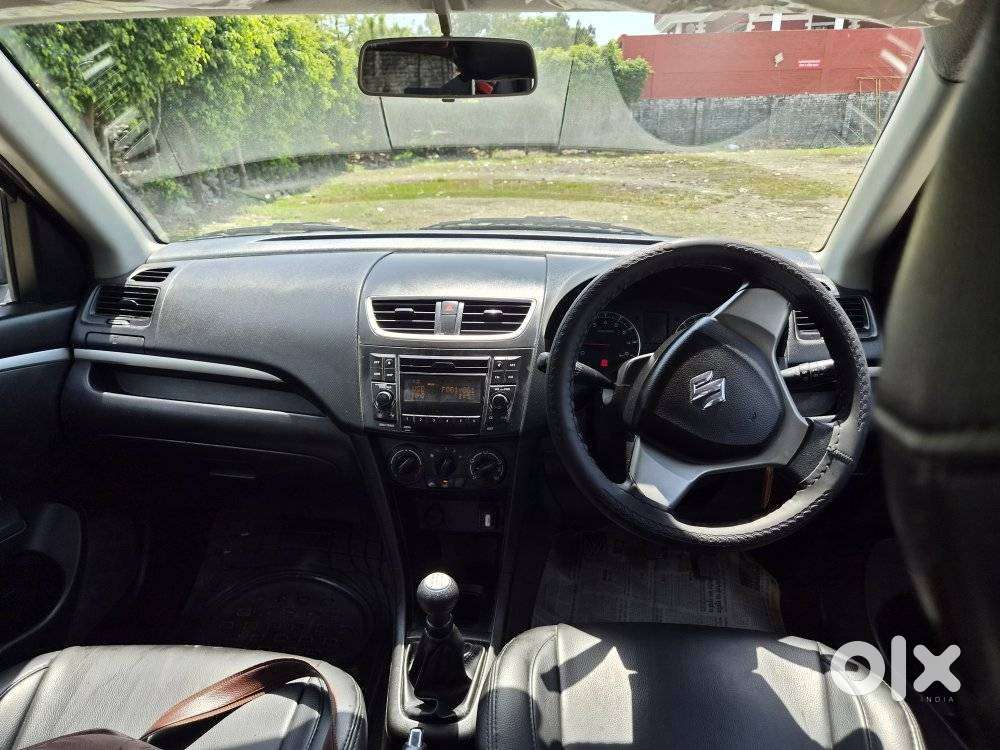 Maruti Suzuki Swift Vxi 1.2 Abs Bs-iv, 2016, Petrol