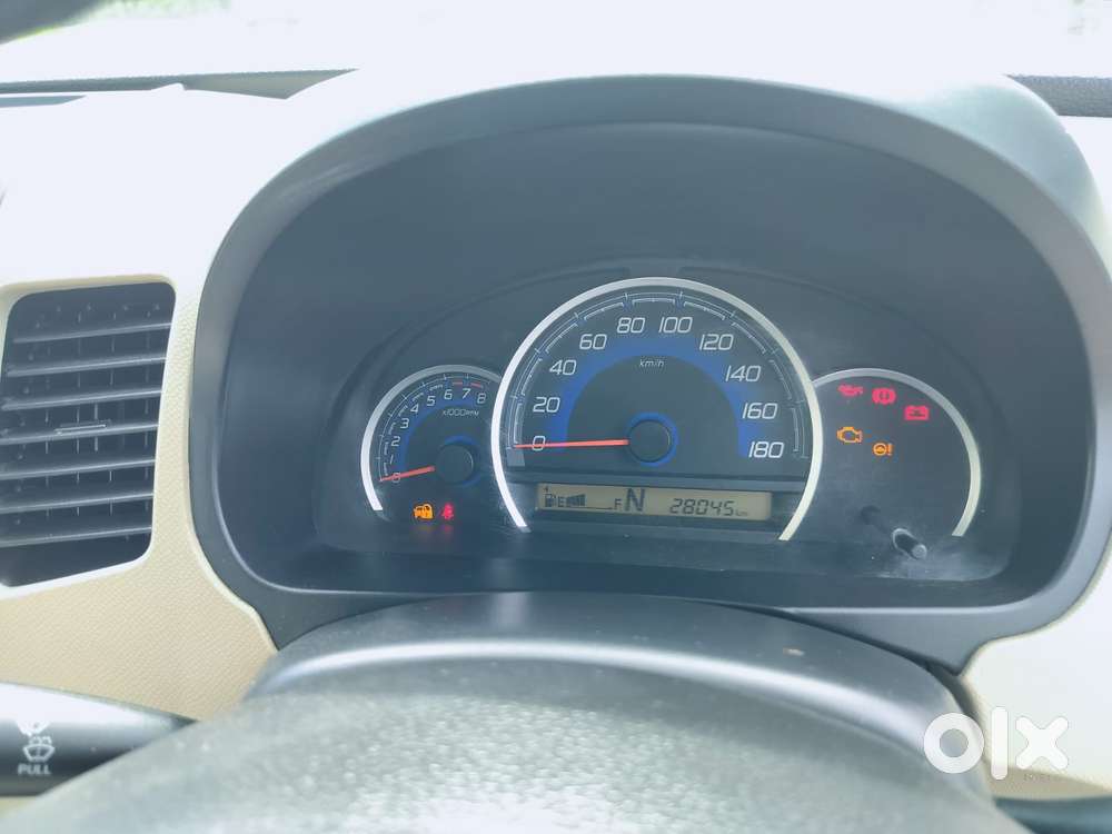 Maruti Suzuki Wagon R 1.0 Vxi Amt, 2017, Petrol