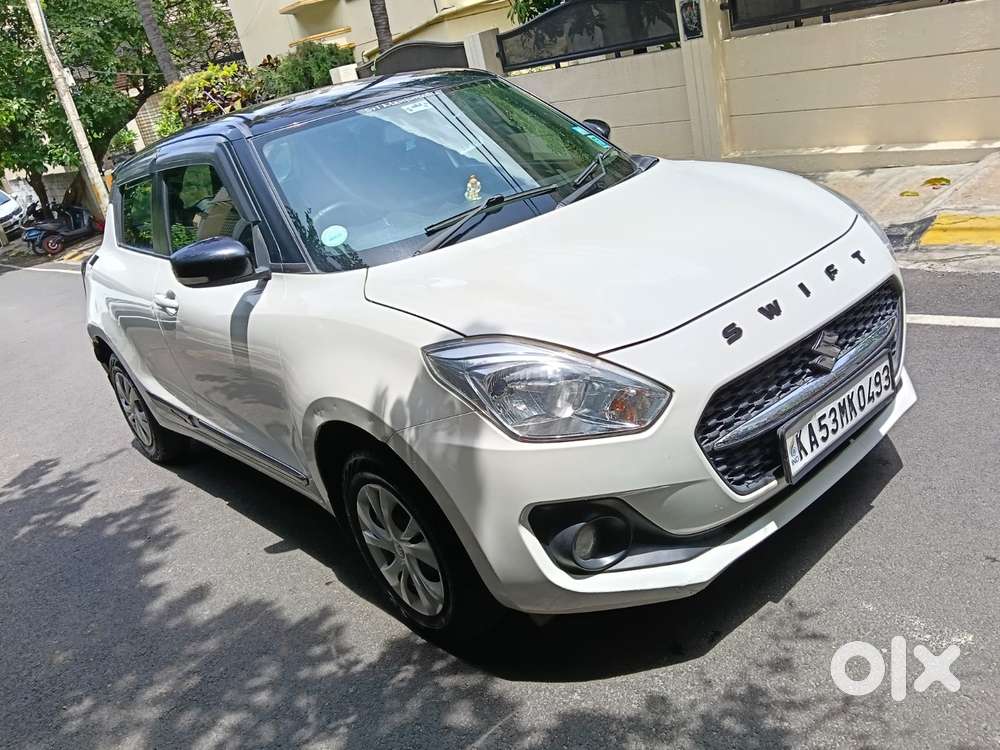 Maruti Suzuki Swift Vxi + Manual, 2022, Petrol