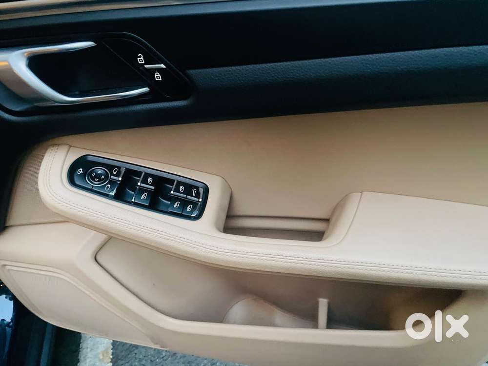 Porsche Macan 2.0 Petrol, 2021, Petrol
