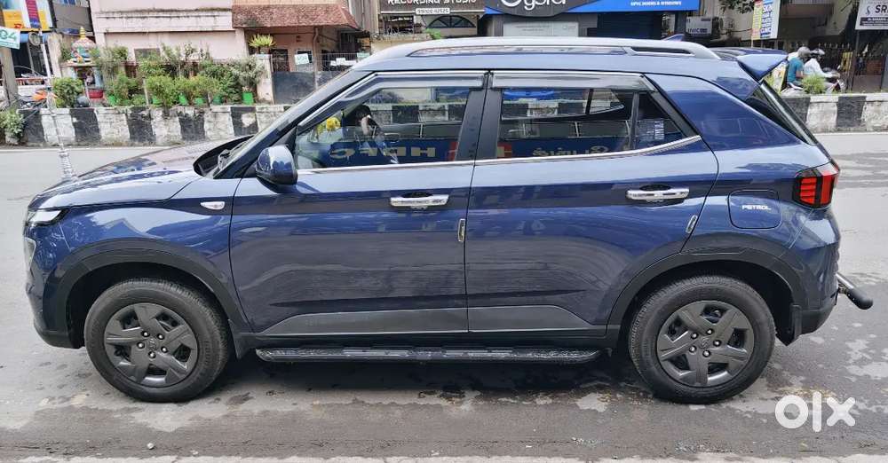 Hyundai Venue Petrol Manual 2nd 2023