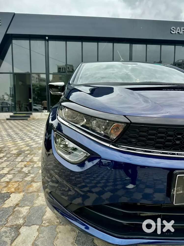 Tata Altroz Xza Plus (o) (s), 2023, Petrol