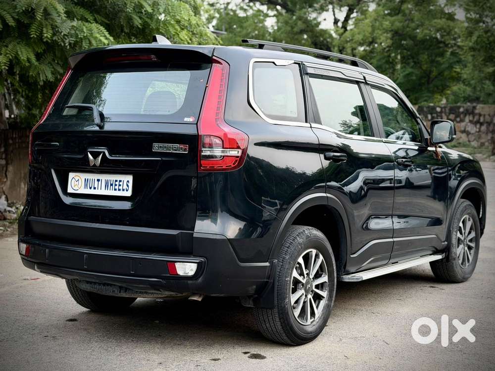 Mahindra Scorpio N Z4 Petrol Mt 7 Str, 2024, Petrol