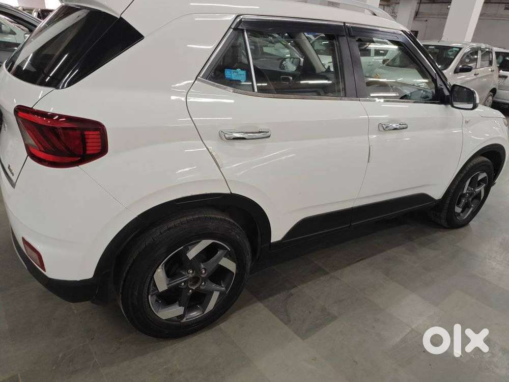 Hyundai Venue S Turbo, 2019, Petrol