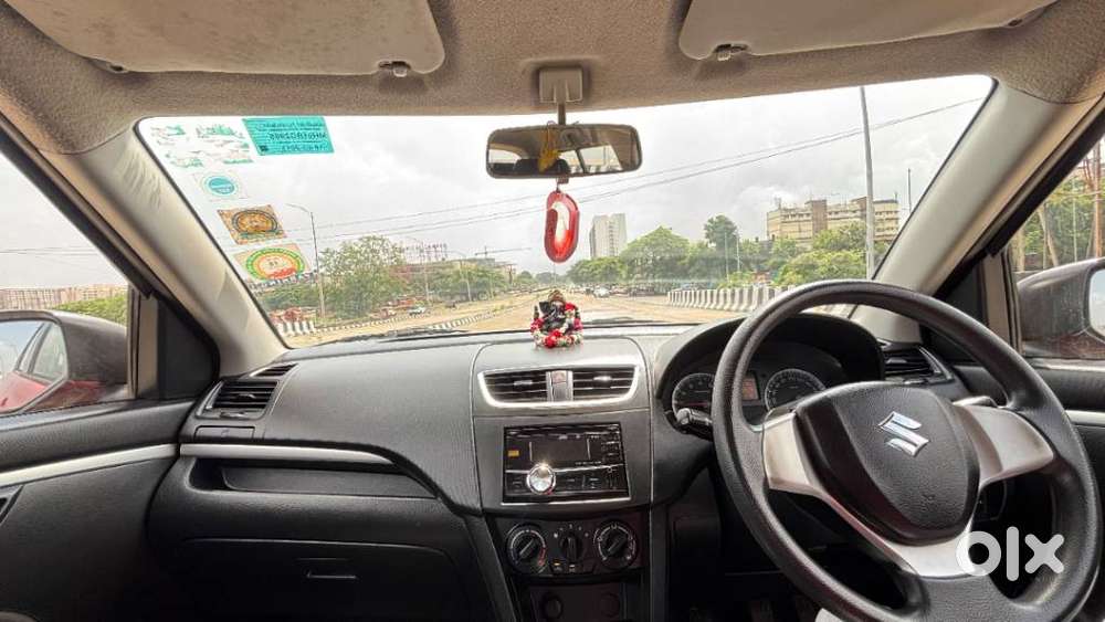 Maruti Suzuki Swift Vxi With Abs, 2013, Petrol