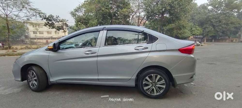 Honda City I-vtec V, 2020, Petrol