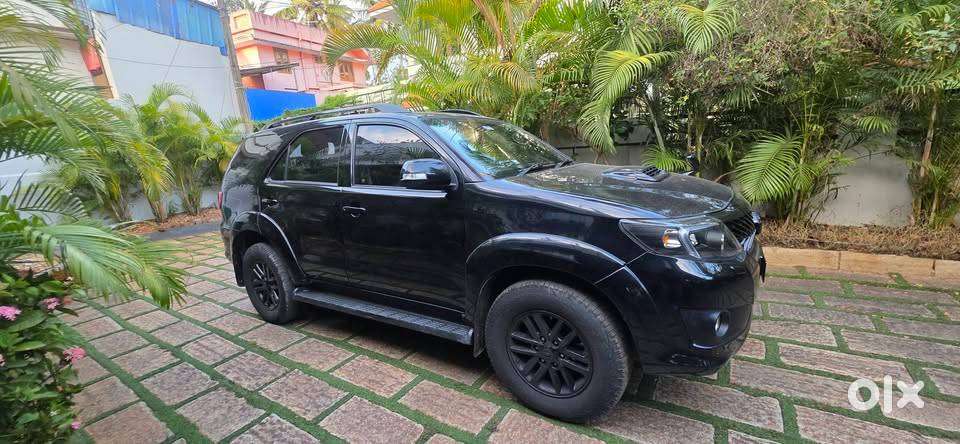 Toyota Fortuner Diesel 2012