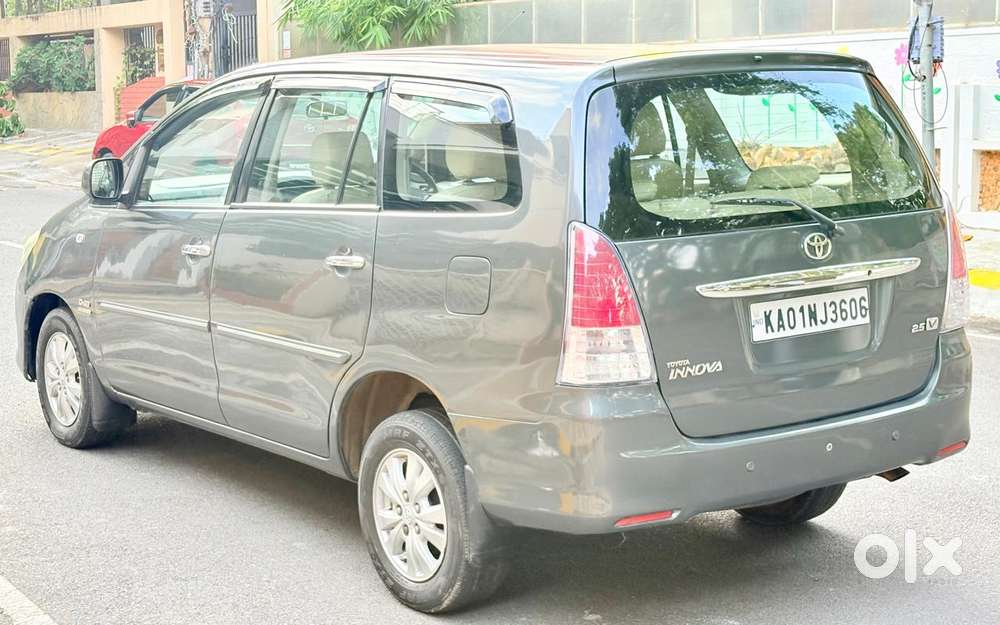 Toyota Innova 2.0 Vx 8 Str, 2011, Diesel