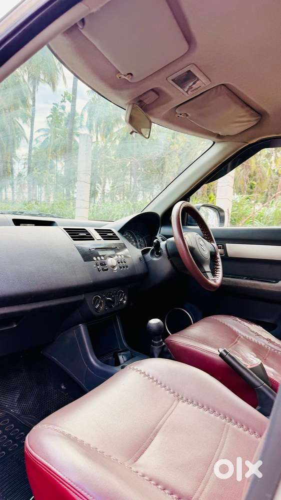 Maruti Suzuki Swift Dzire 1.2 Vxi Bsiv, 2011, Petrol