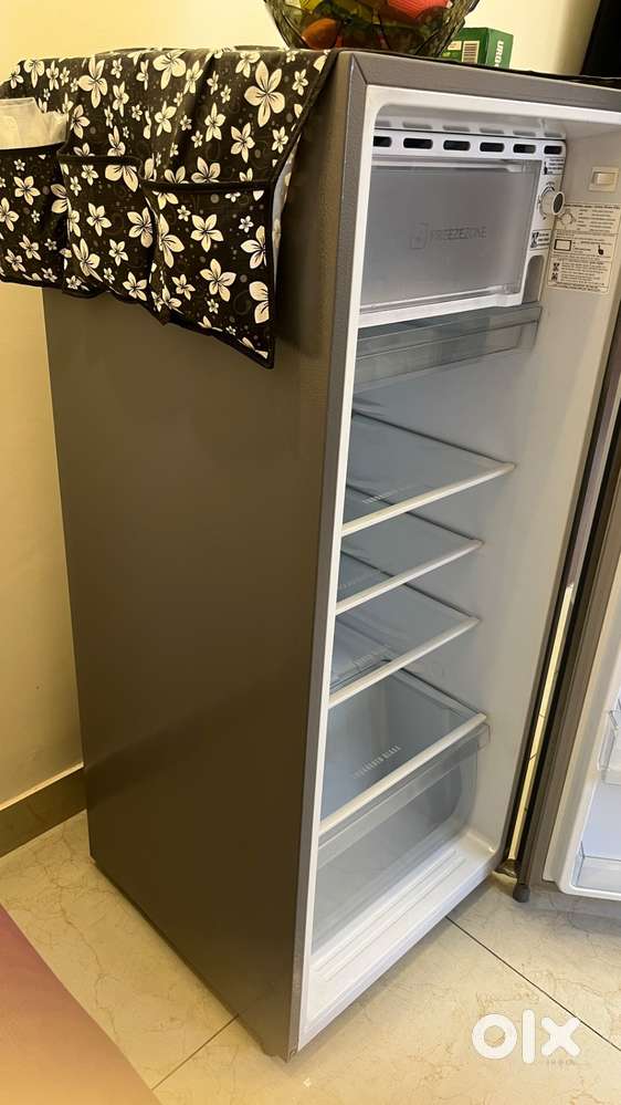 Selling refrigerator