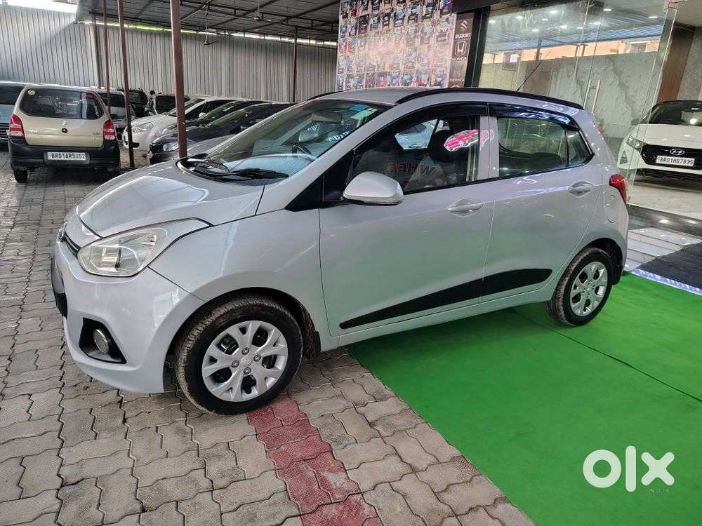 Hyundai Grand I10 Sportz, 2016, Petrol