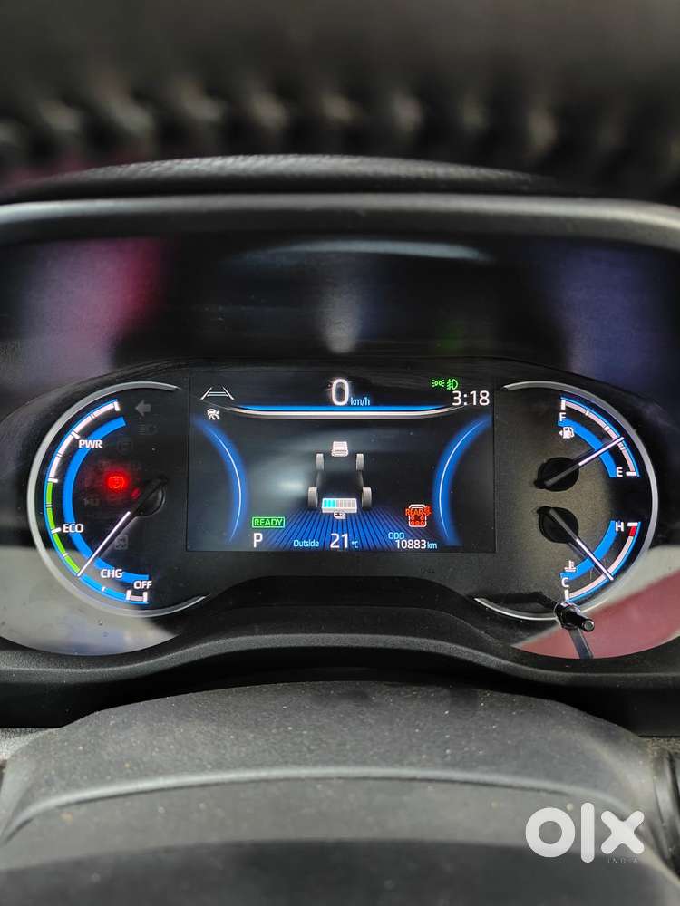 Toyota Innova Hycross 2.0 Zx Hybrid 7 Str, 2025, Cng & Hybrids