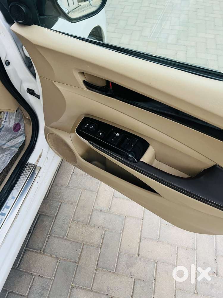 Honda City V Mt Exclusive, 2010, Petrol