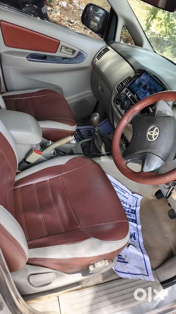 Toyota Innova 2.5 V 7 Str, 2015