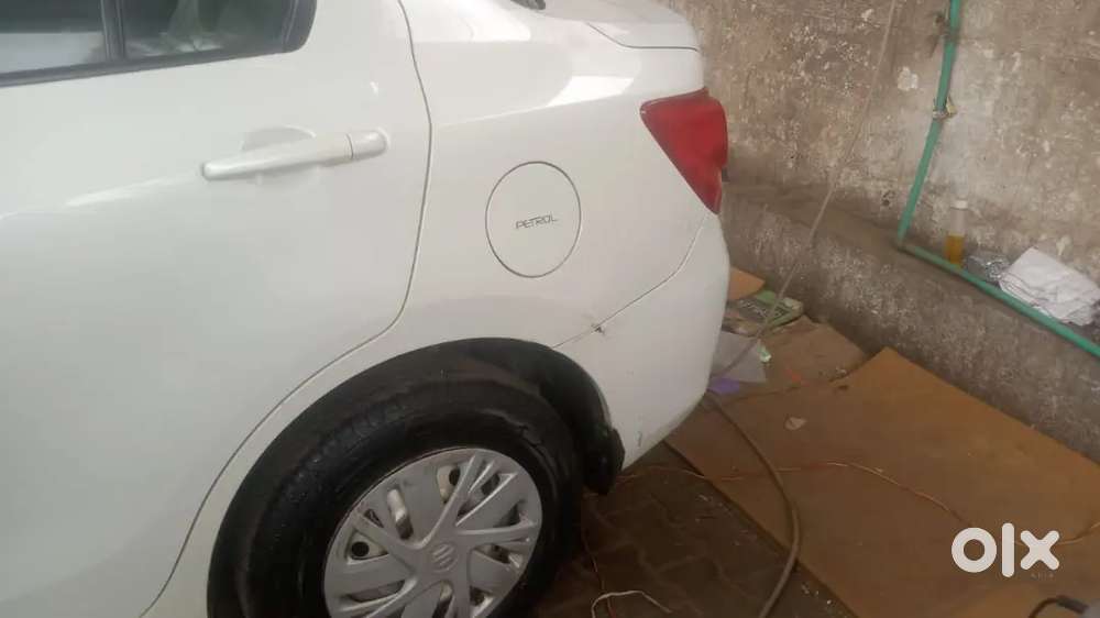 Maruti Suzuki Dzire 2018 Petrol 98700 Km Driven