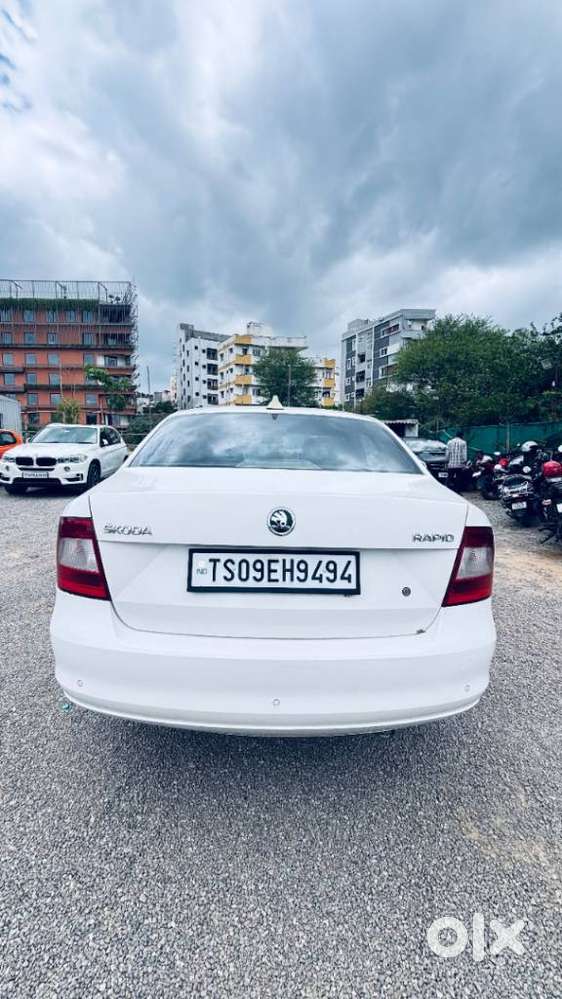 Skoda Rapid 1.5 Tdi At Elegance Plus, 2015, Diesel