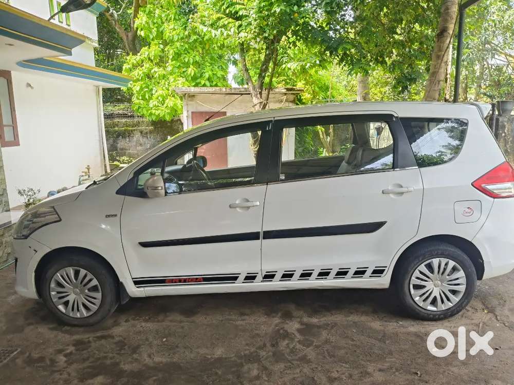 Maruti Suzuki Ertiga Diesel Manual 2015