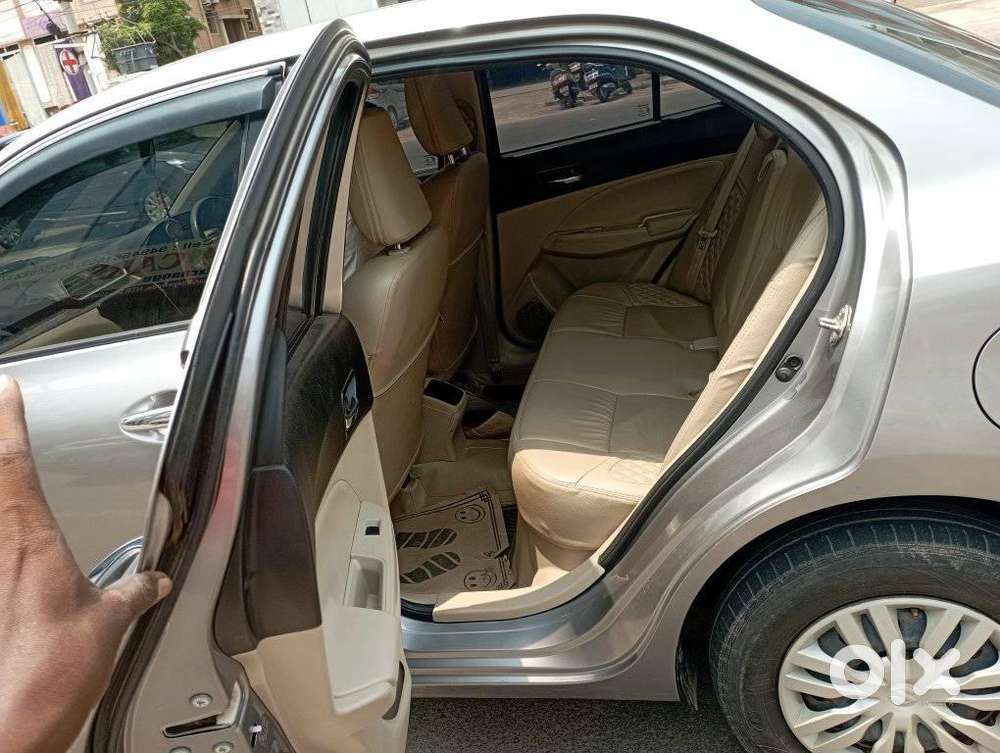 Maruti Suzuki Dzire 1.2 Vxi, 2022, Petrol
