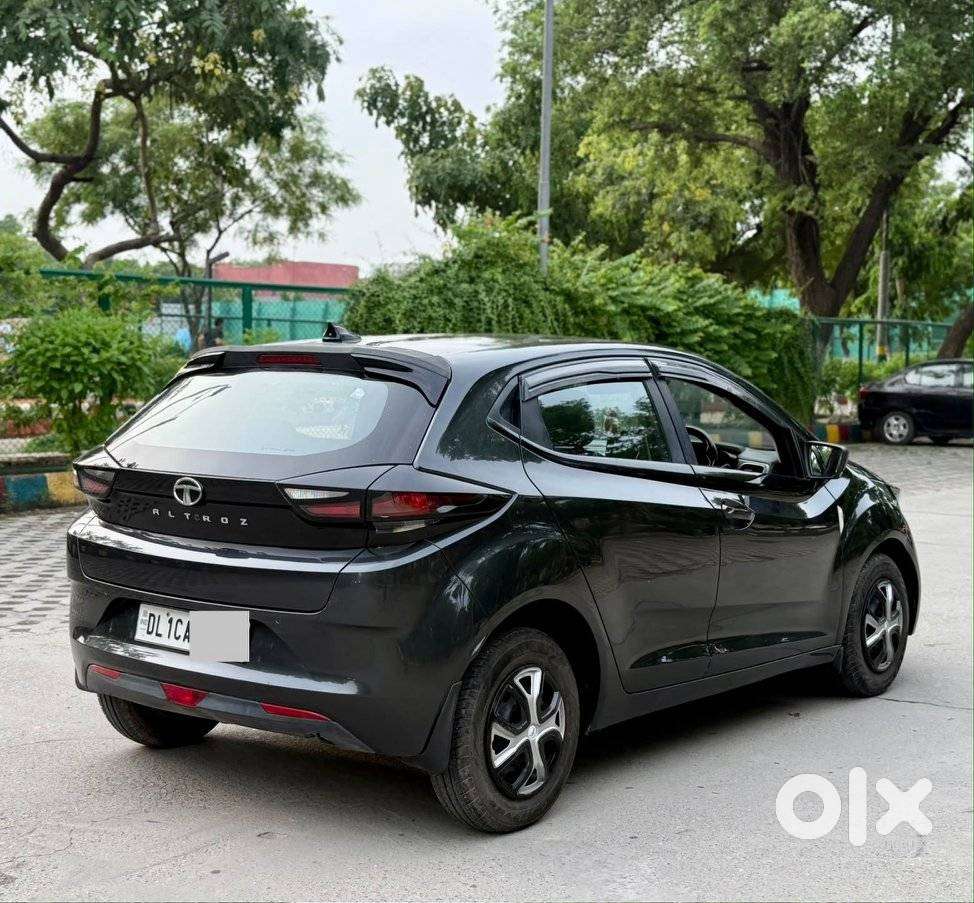 Tata Altroz 1.2 Xe, 2021, Petrol