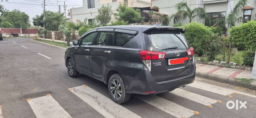 Toyota Innova Crysta 2.4 G Plus Mt 7 Str, 2022, Diesel