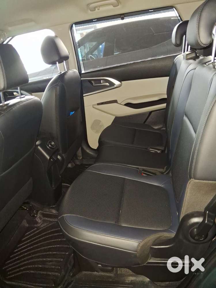 Kia Carens G 1.5 6mt Premium (o) 7-seater, 2024, Petrol