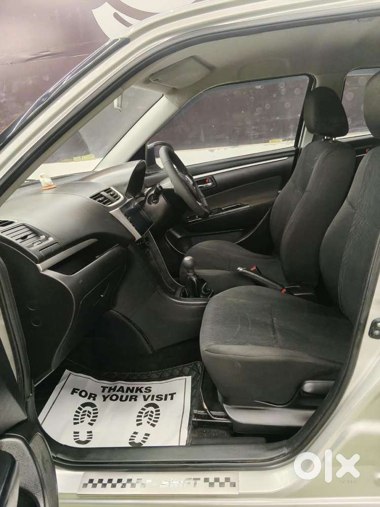 Maruti Suzuki Swift Vxi 1.2 Abs Bs-iv, 2016, Petrol
