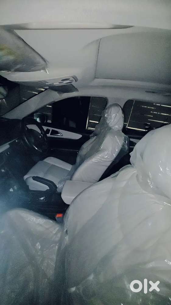 Mahindra Xuv700 Diesel Automatic 2025