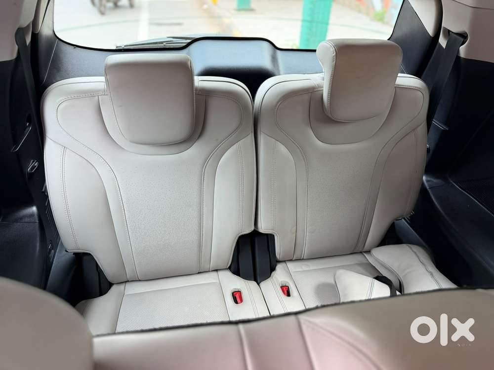 Mahindra Xuv700 2.2 Ax 7 Diesel At Luxury Pack Str, 2023, Diesel