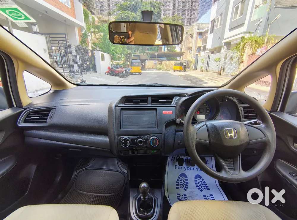 Honda Jazz Petrol Mt 2015