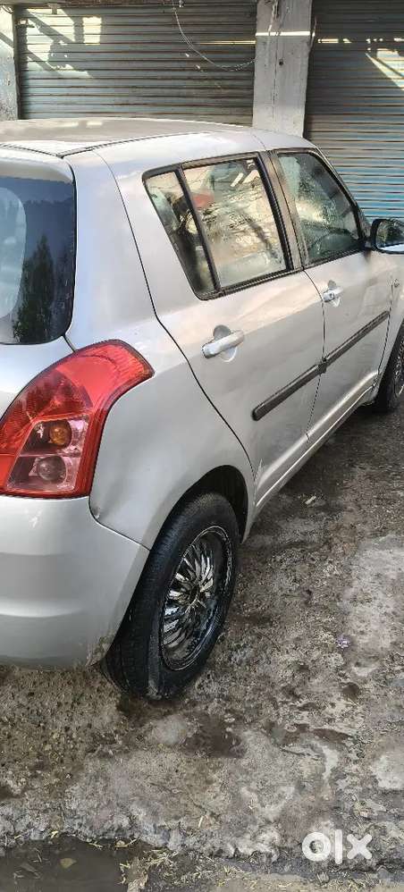 Maruti Suzuki Swift 2009 Diesel 210000 Km Driven