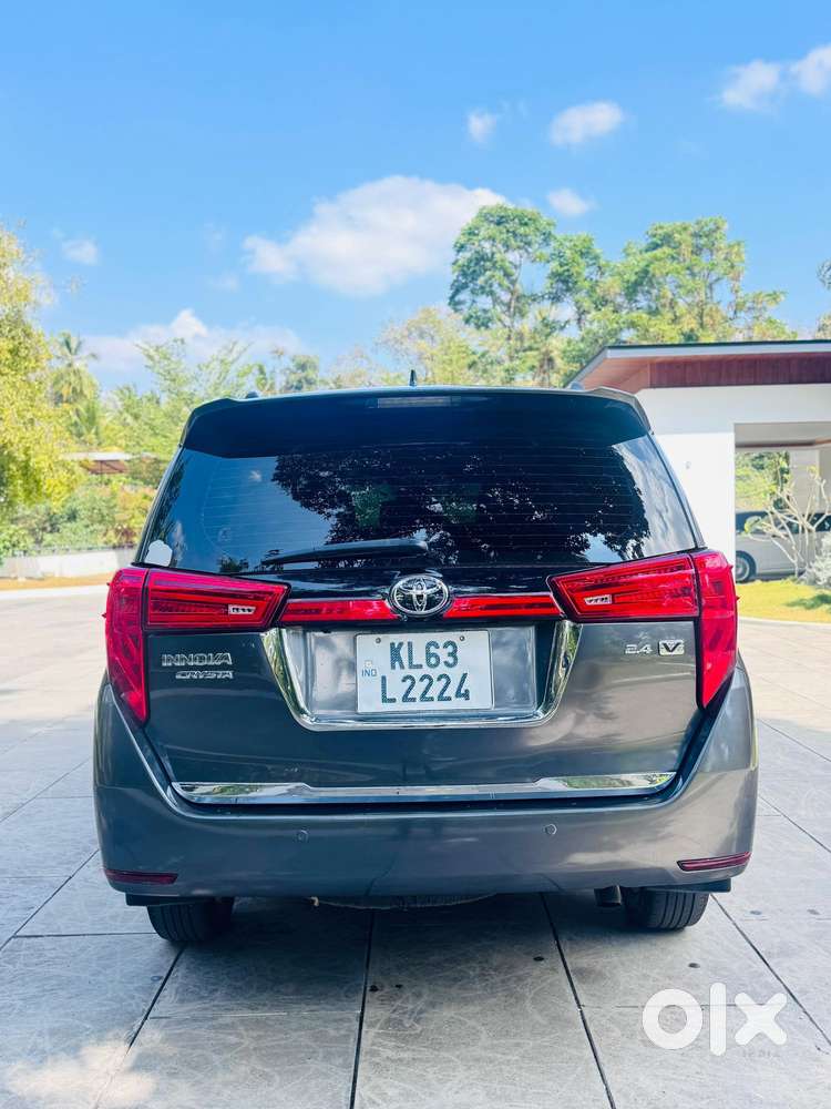Toyota Innova Crysta [2020-ongoing] 2.4 Vx 7 Str, 2019, Diesel