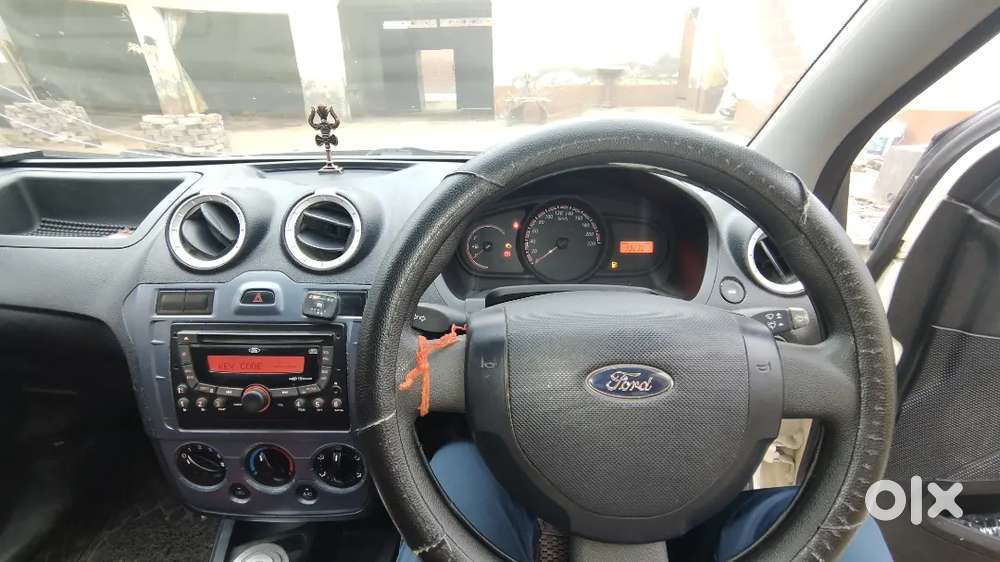 Ford Figo 2015 Petrol And Cng On Paper