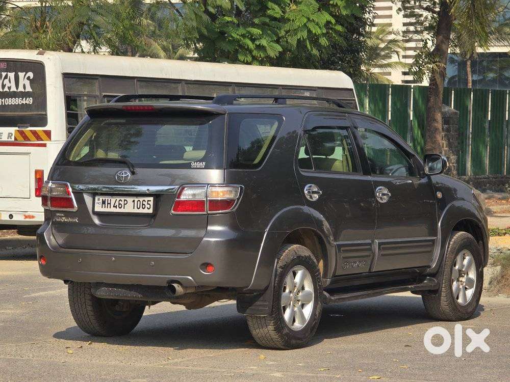 Toyota Fortuner 3.0 4x4 Manual, 2011, Diesel
