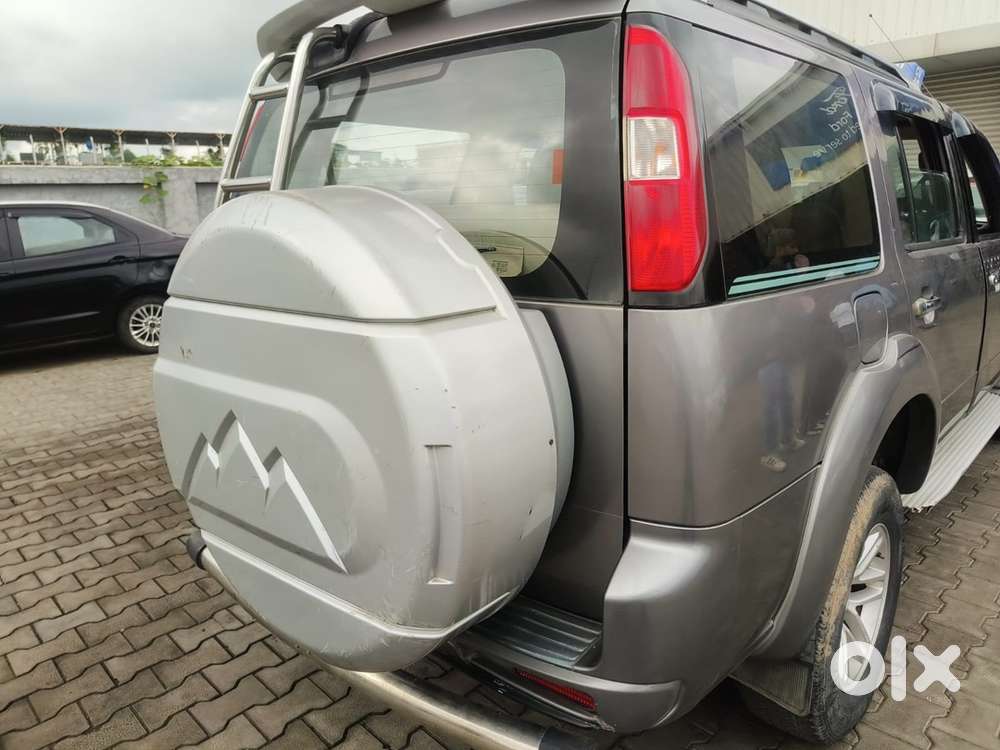 Ford Endeavour Diesel 2011