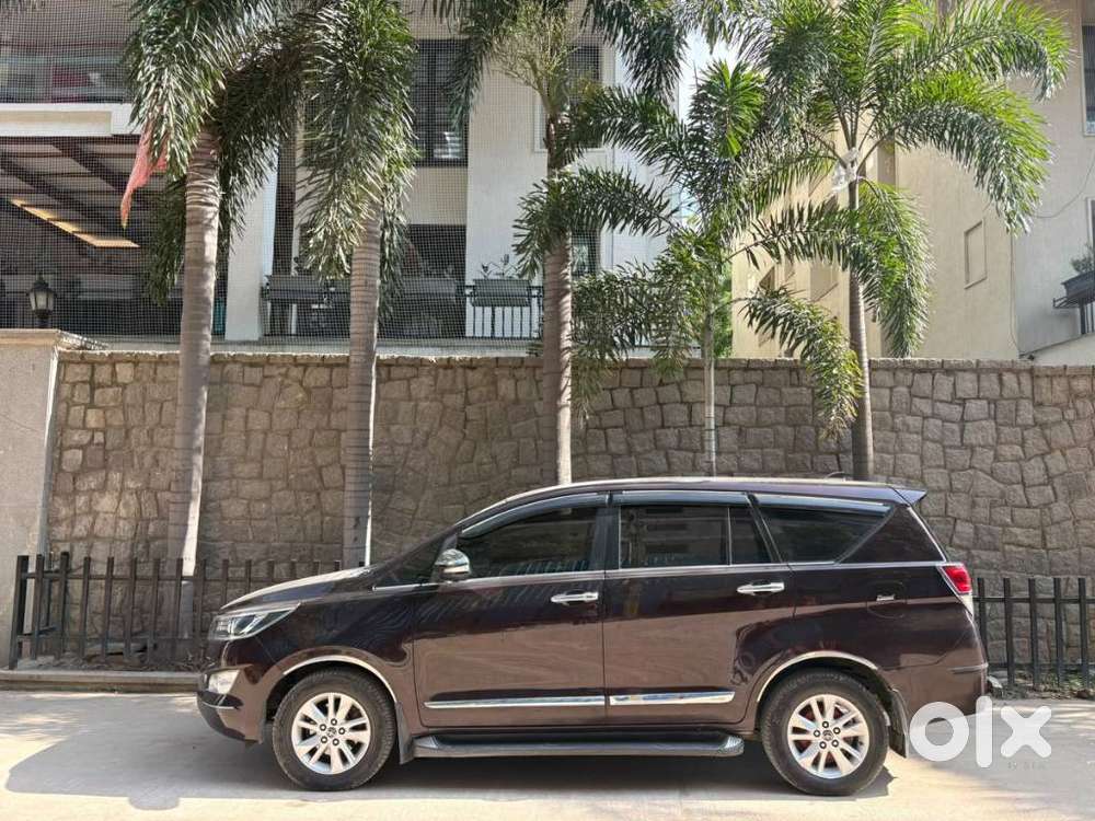 Toyota Innova Crysta 2.4 V, 2017, Diesel