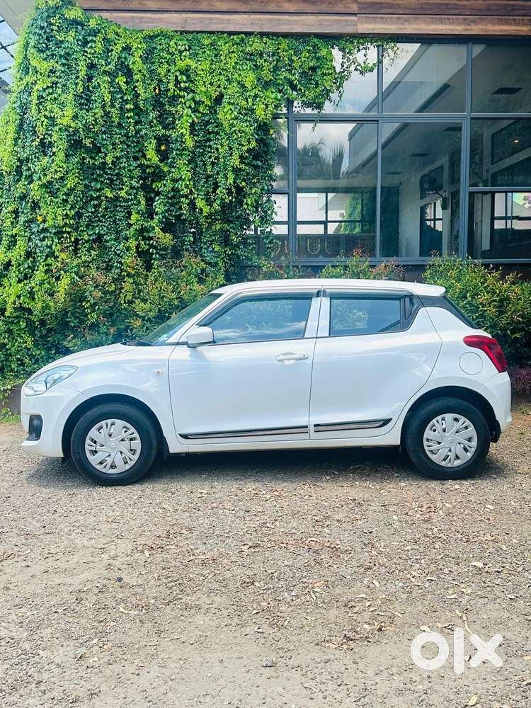 Maruti Suzuki Swift Lxi Optional-o, 2018, Petrol