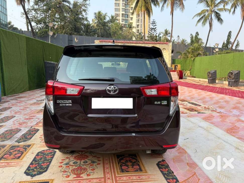 Toyota Innova Crysta 2.8 Gx At 8s, 2017, Diesel