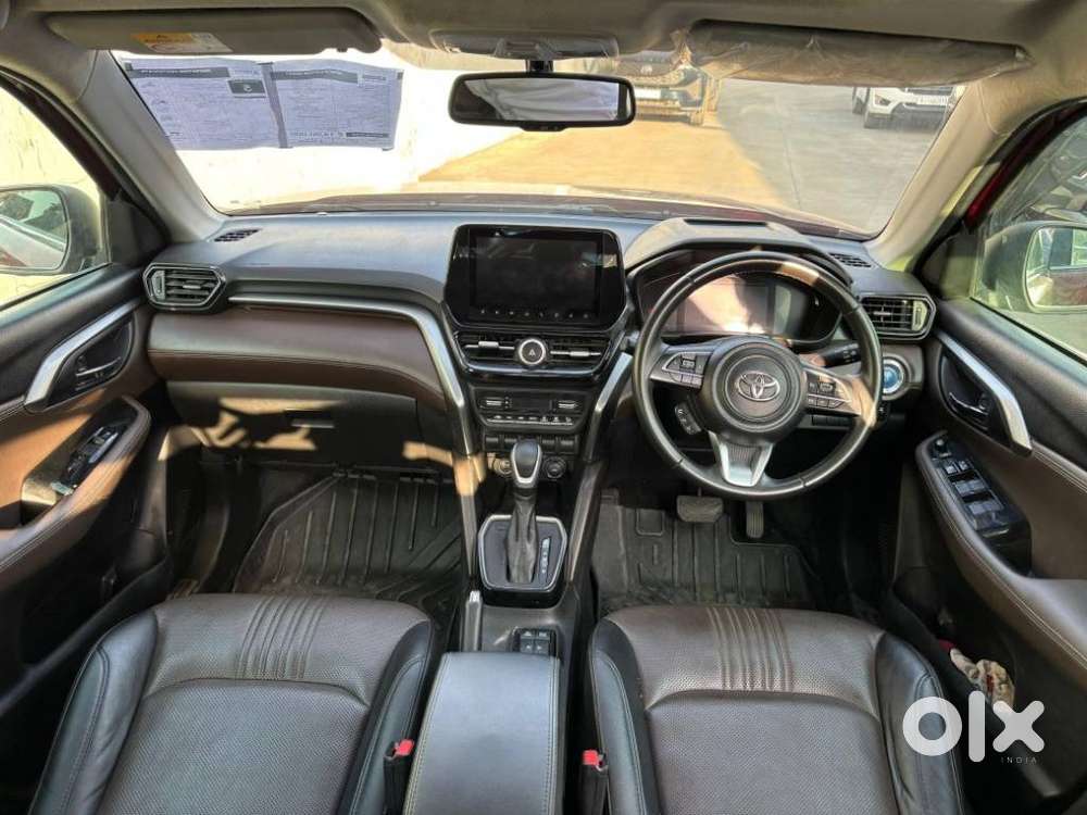 Toyota Urban Cruiser Hyryder 1.5 V Hybrid, 2023, Petrol