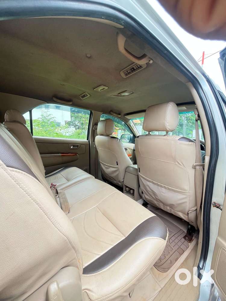 Toyota Fortuner [ ] 3.0 4x4 Mt, 2010, Diesel