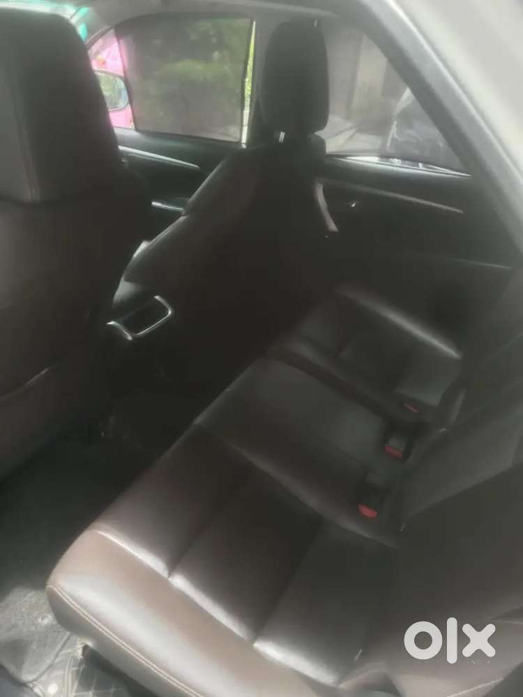 Toyota Fortuner White 2019 Petrol 80000 Km Driven Automatic