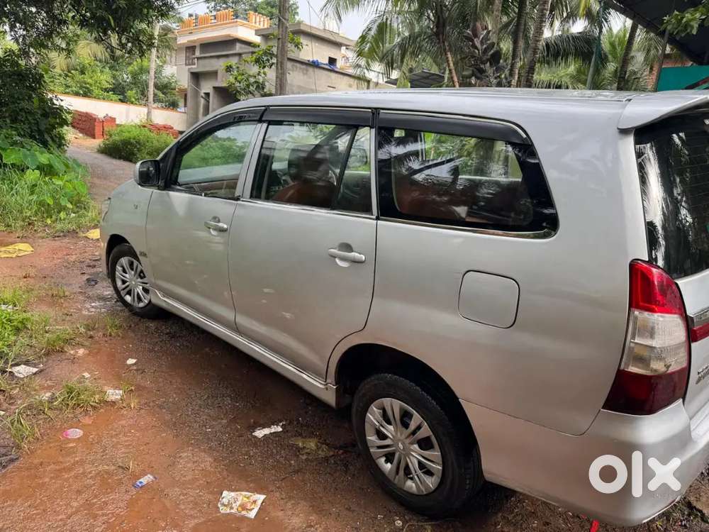 Toyota Innova Diesel 2012